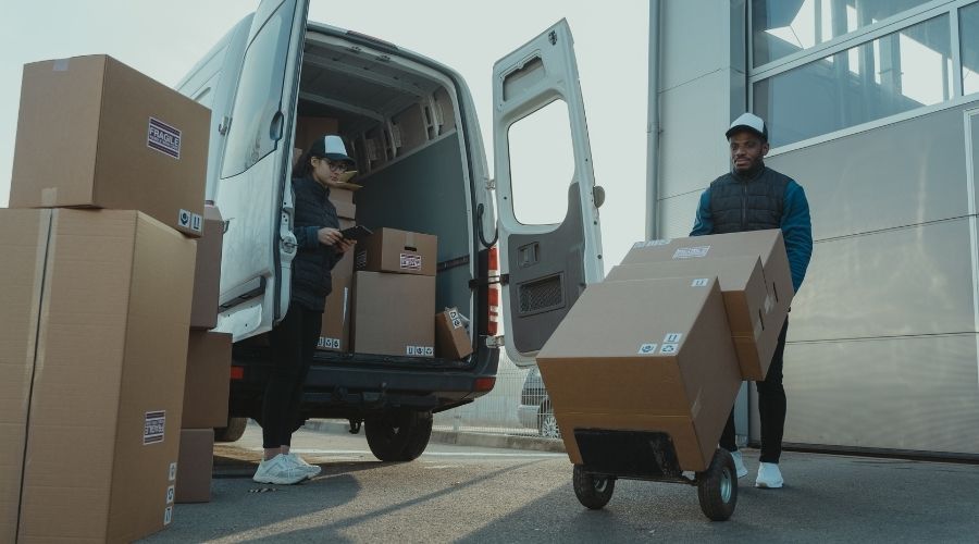 CHARGEMENT DE MARCHANDISES