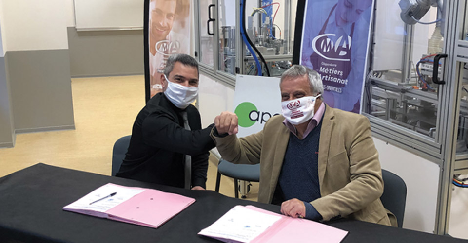 Signature partenariat Apave & CMA66